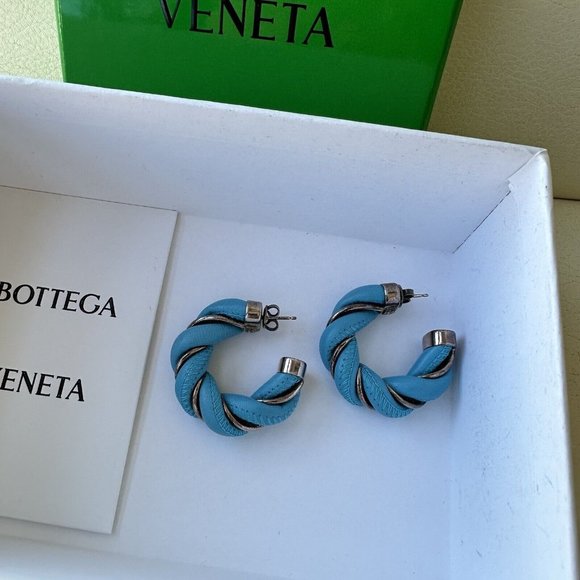 NEW BOTTEGA VENETA Twist Blue Silver-plated Leather Hoop Earrings Round - Picture 5 of 6